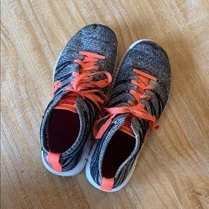 Nike FlyKnit Chukka shoes - Size women’s 7